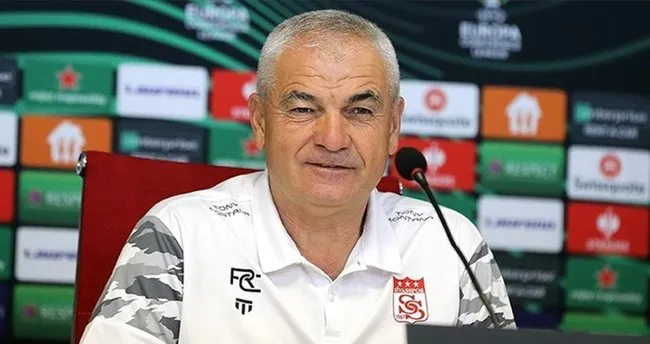 Rıza Çalımbay’dan Beşiktaş itirafı! “Teklifler geldi kabul etmedim…” Rıza Çalımbay’dan Beşiktaş itirafı! “Teklifler geldi kabul etmedim…”