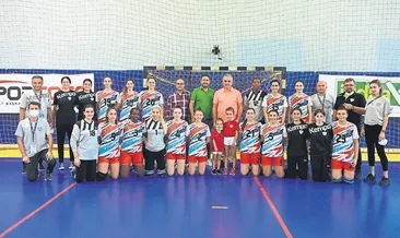 Mavi Kelebekler sahasında kazandı