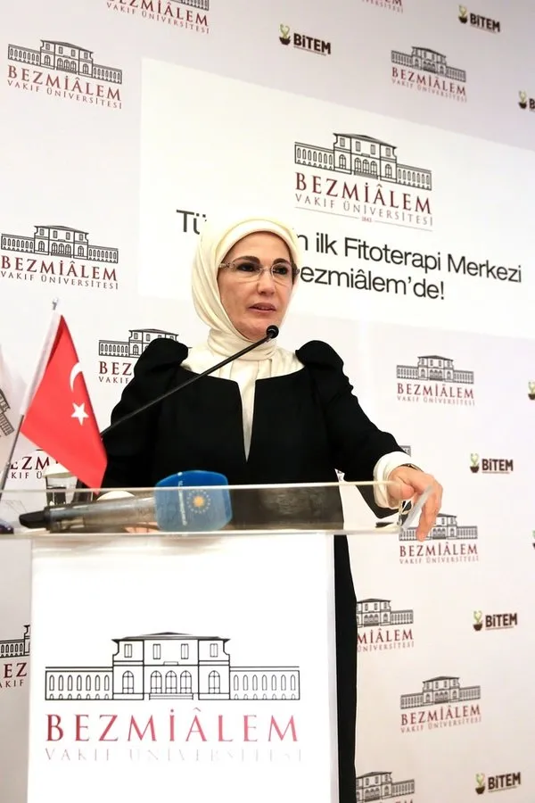 Emine Erdoğan Fitoterapi Eğitim Araştırma ve Uygulama Merkezinin açılışını yaptı