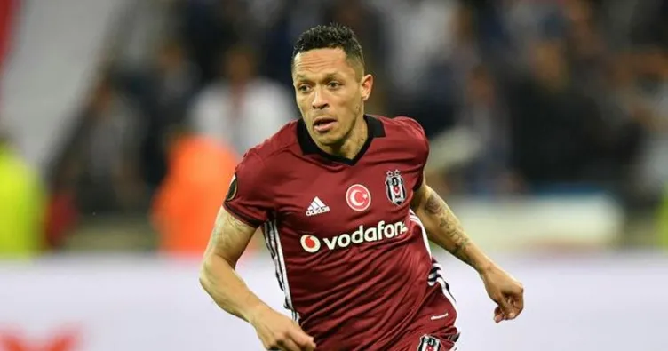 Adriano, Kasımpaşa’ya karşı sahada olacak