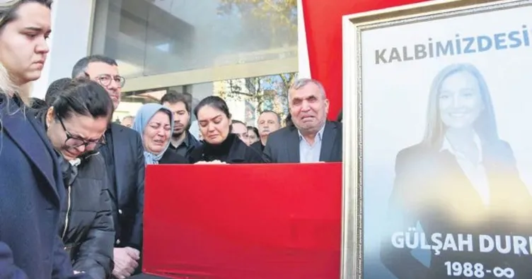 Gülşah Durbay dualarla toprağa verildi