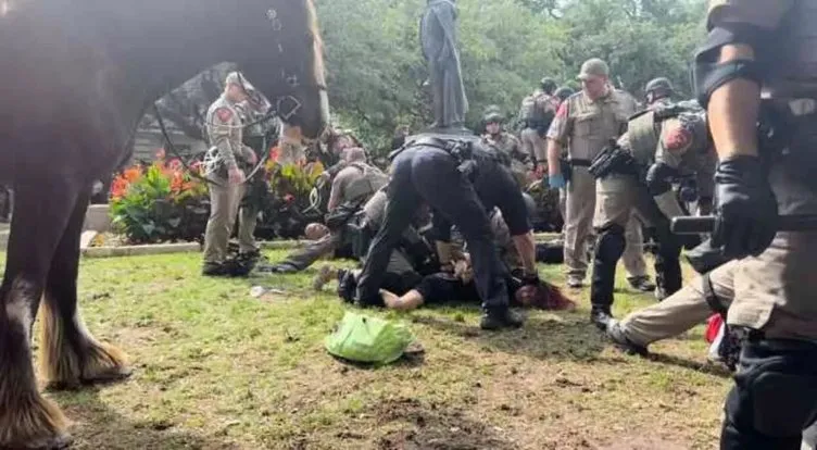 Avrupa’nın insanlığı ayaklar altında! Soykırım tezahüratı serbest Filistin bayrağı yasak