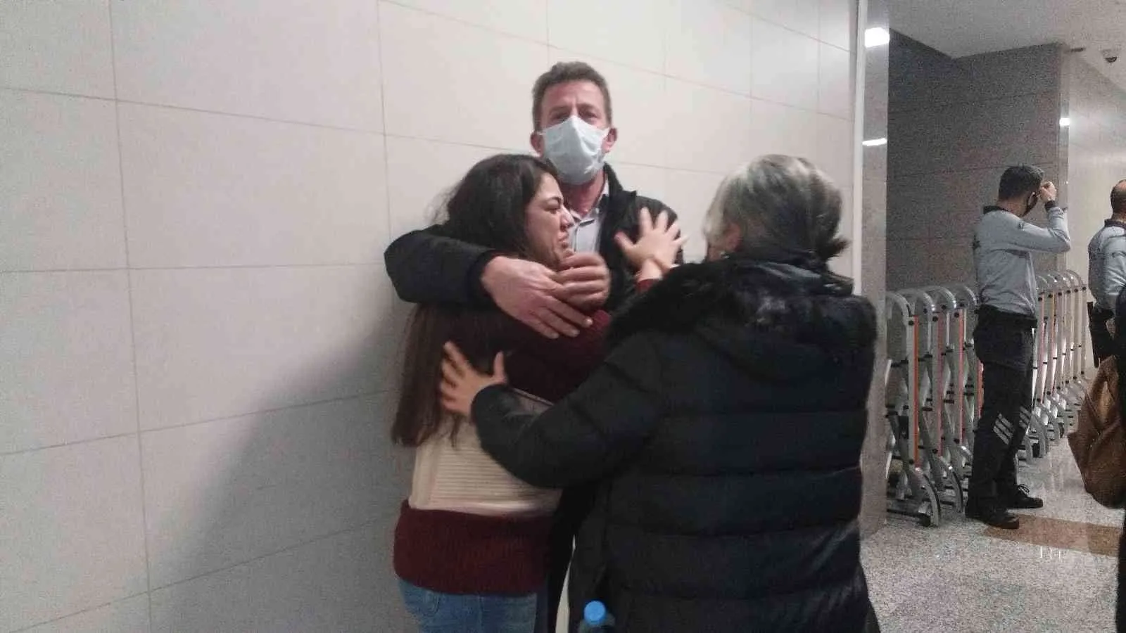 Eski kız arkadaşına kurşun yağdıran sanığa hapis cezası #istanbul