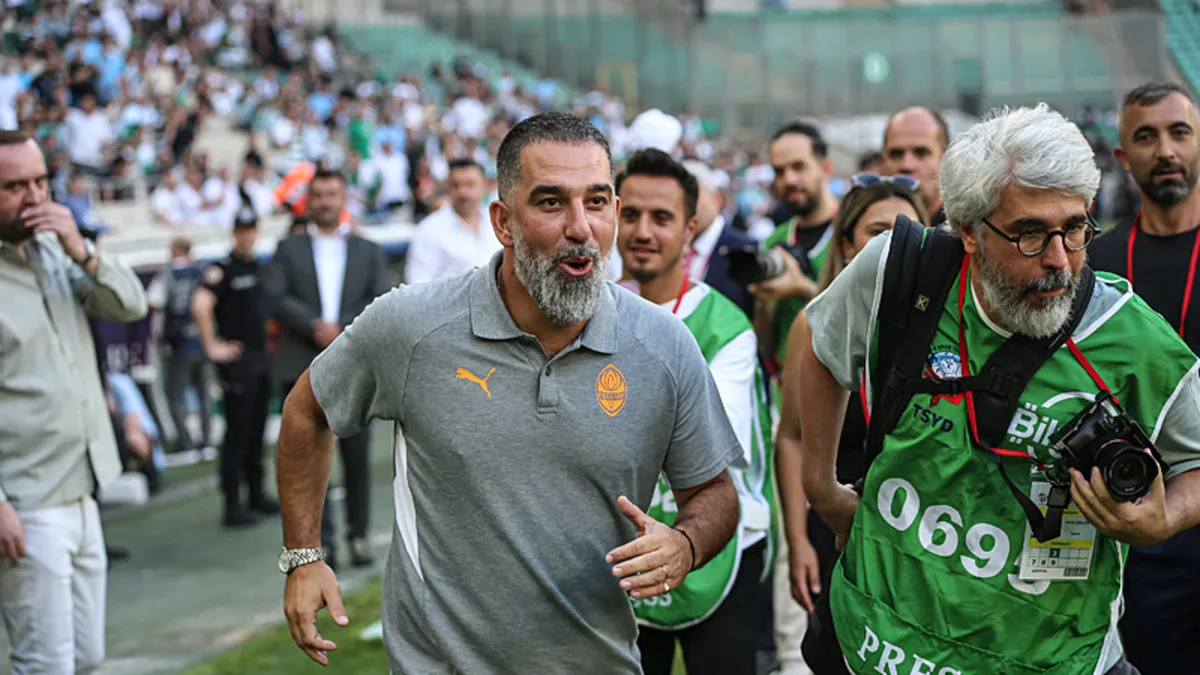 Arda Turan’dan Bursaspor’a ve taraftara övgü! Arda Turan’dan Bursaspor’a ve taraftara övgü!