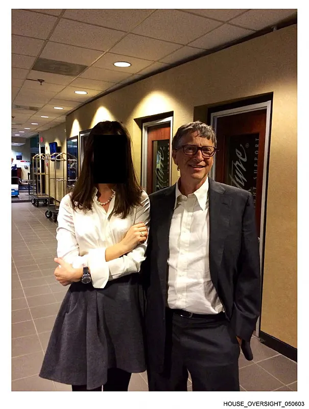 Epstein'in istismar adasından yeni görüntüler! Bill Gates de poz vermiş