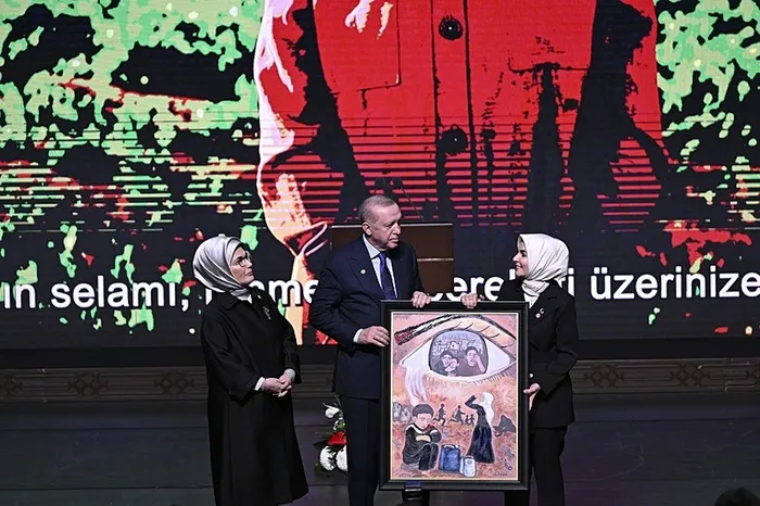 Başkan Erdoğan: Kadına ve çocuğa yönelik şiddet insanlık suçudur
