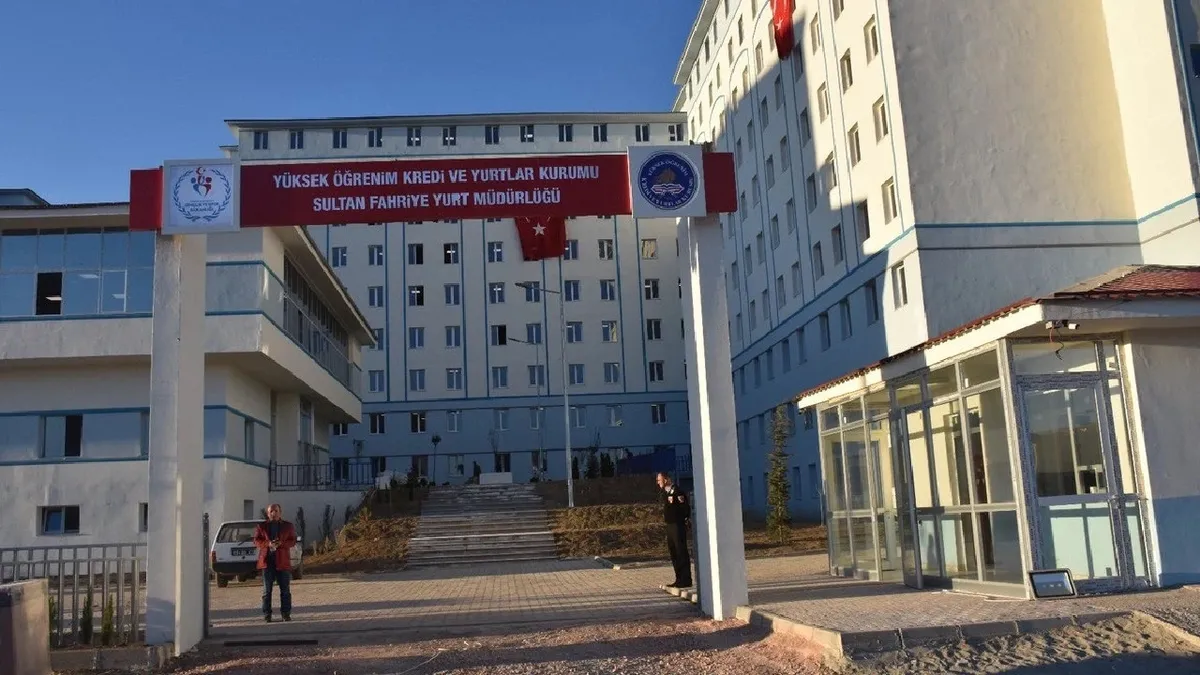 KYK yurdunda öğrencinin bıçaklandığı iddiasına valilikten yalanlama KYK yurdunda öğrencinin bıçaklandığı iddiasına valilikten yalanlama