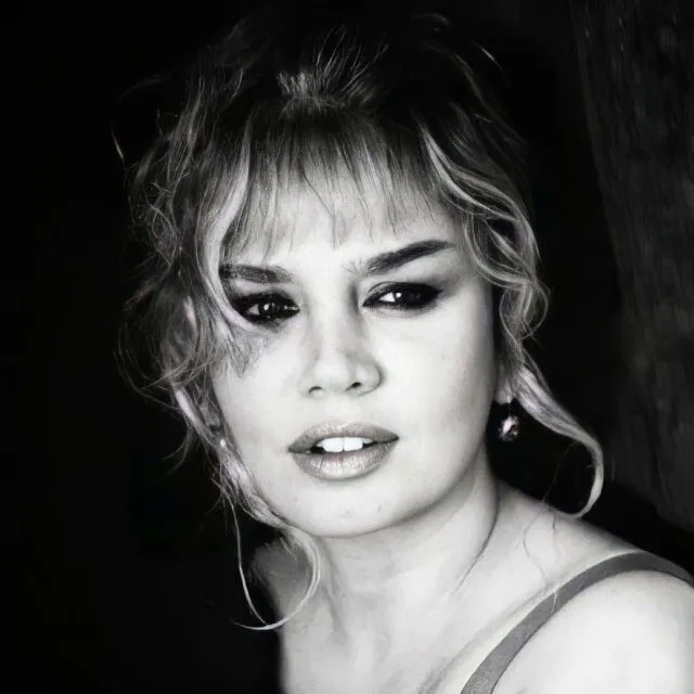 Meğerse 2 sanatçı da... Şarkıcı Aşkın Nur Yengi’den çok konuşulan Sezen Aksu itirafı! ’Ben 12-13 yaşımdan beri...’