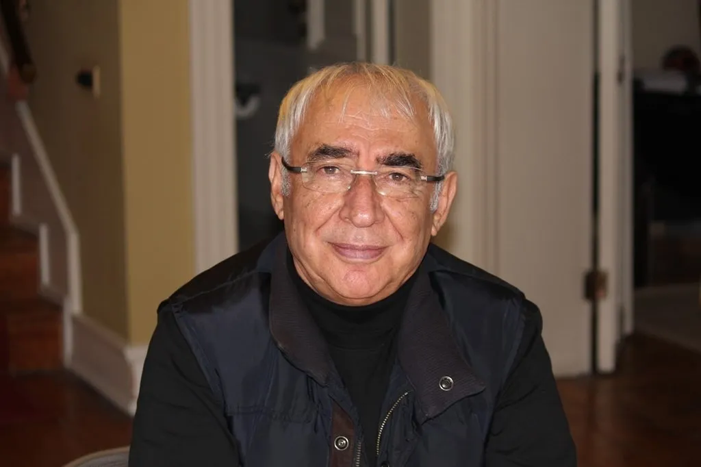 Sener Sen Biography Dizicentral Television Entertainment From Turkey