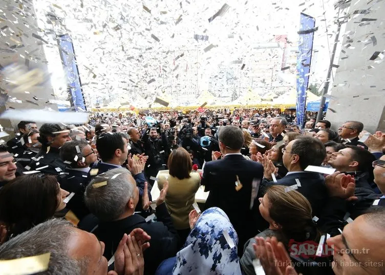 AK Parti’den Gaziantep’te büyük zafer! Vatandaşlar Fatma Şahin’i coşkuyla karşıladı