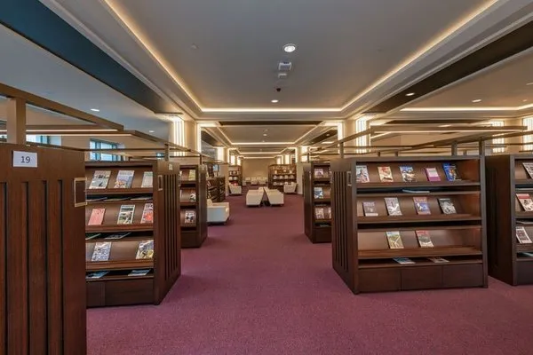 millet-kutuphanesi-5-yilda-7-milyona-yakin-ziyaretci-agirladi-1740043640774.jpg