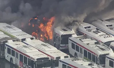 ABD’de Ulaştırma Bakanlığı garajı alev aldı: Otobüsler birer birer kül oldu
