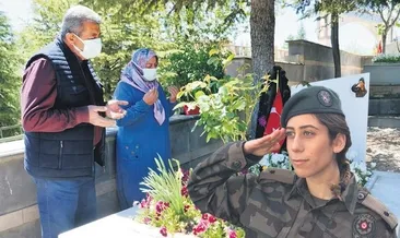 Üniformanın üzerinde hâlâ kokun var
