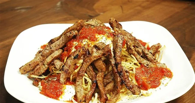 Çökertme kebabı servis edilirken Son Dakika Haberler