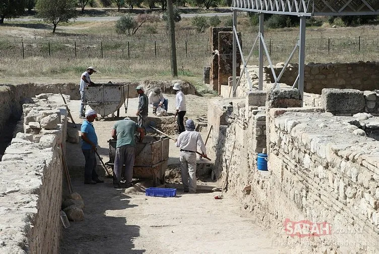 2 bin yıllık mozaikli villa bulundu