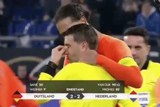 Virgil Van Dijk’tan Almanya-Hollanda maçı sonrası duygulandıran hareket