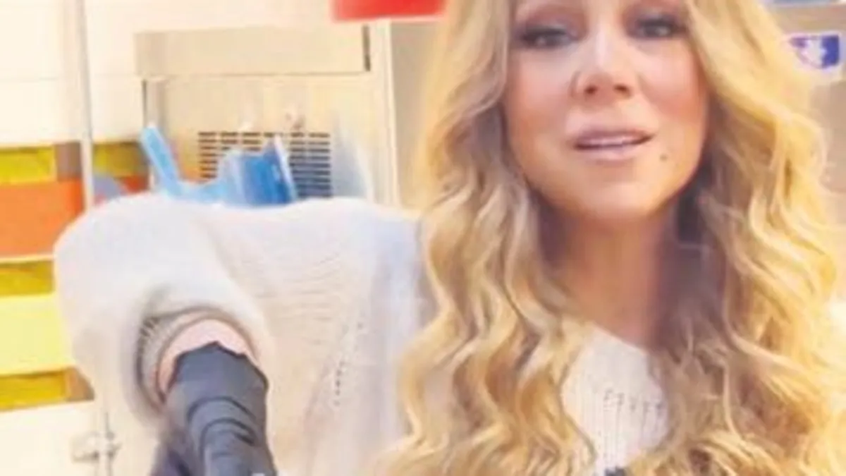 42 bin dolarlık yüzüğünü 20 yıldır çıkarmıyor