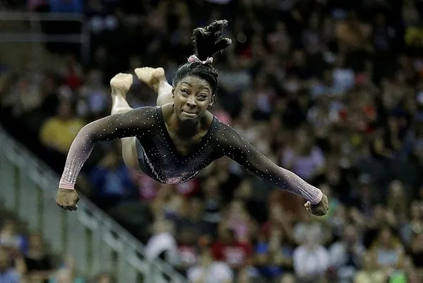 Simone Biles tarihe geçti