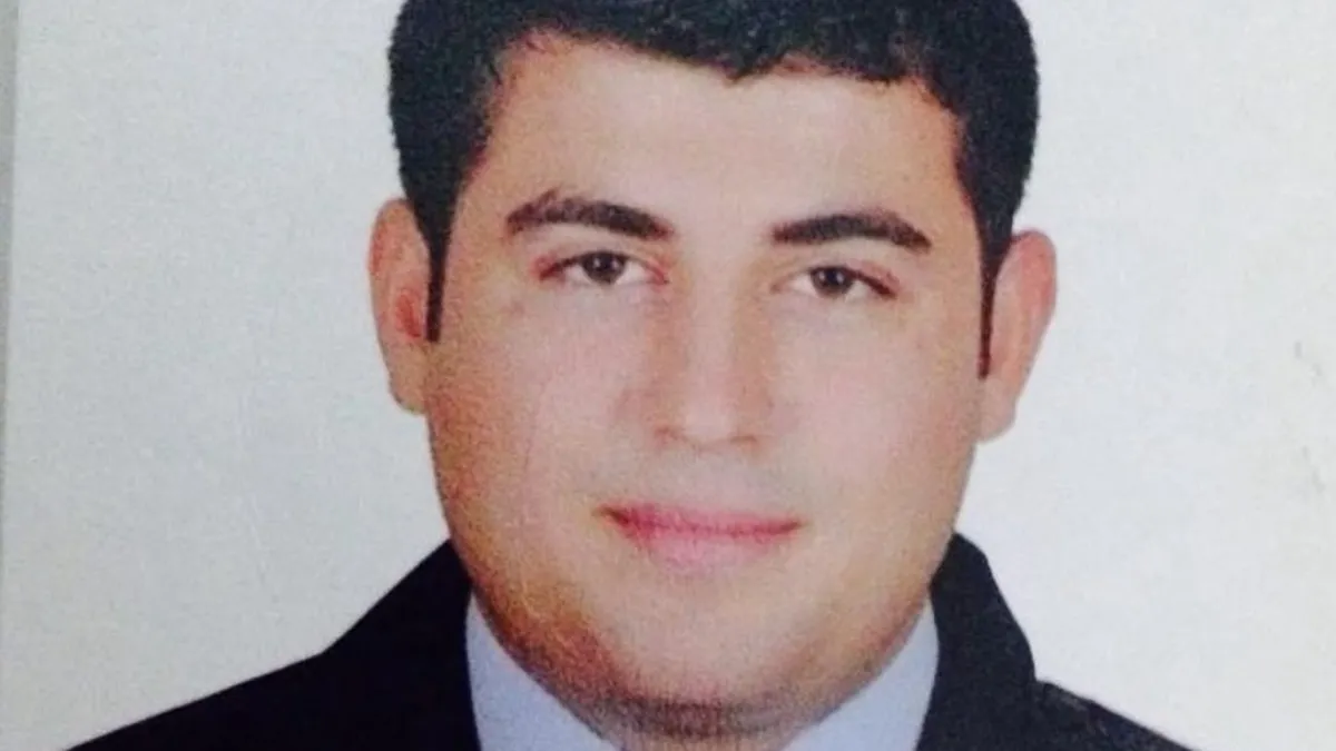 Muhammed Irmak 15 Temmuz darbe girişimi sırasında çektiği görüntüleri gösteriyor.