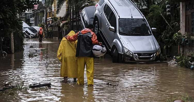 Filipinler’i Kalmaegi Tayfunu vurdu: Faciada bilanço ağırlaşıyor