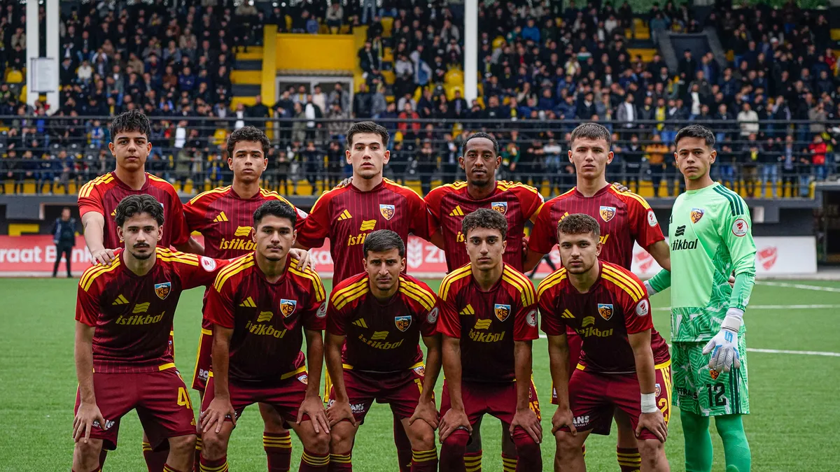 Kayserispor, Ziraat Türkiye Kupası'nda Bitlis Spor'a Farklı Yenildi