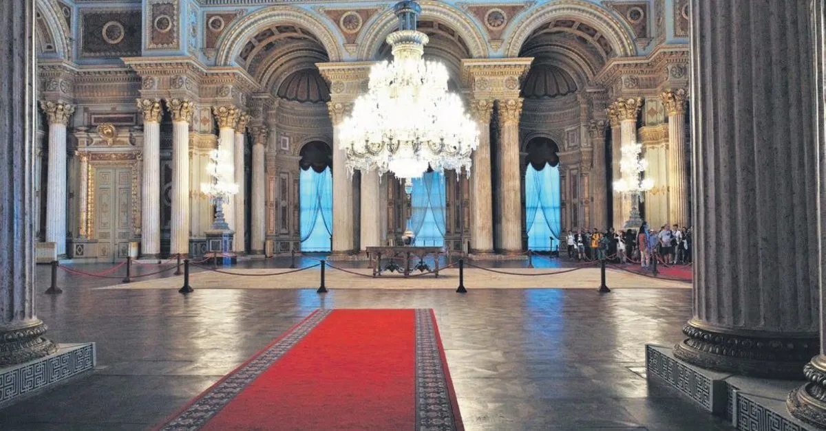 4 5 Tonluk Kristal Avize Mest Ediyor Kultur Sanat Haberleri