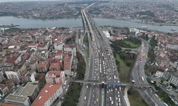 Yılbaşına saatler kala İstanbul’da trafik yoğunluğu yüzde 65’e çıktı