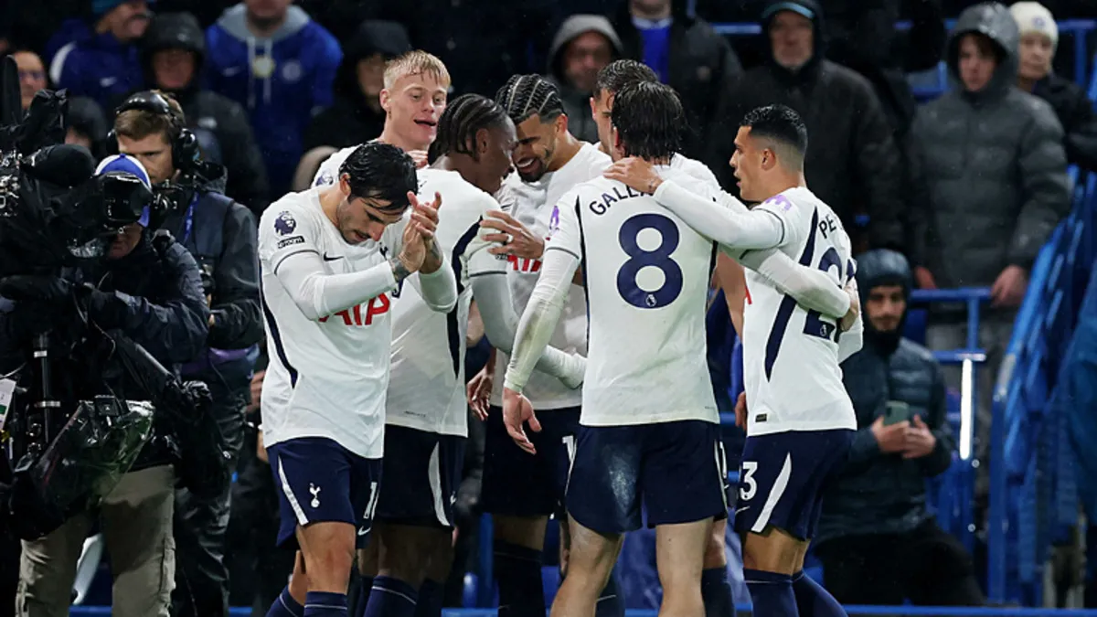 Tottenham, Chelsea'yi deplasmanda 2-0 mağlup etti