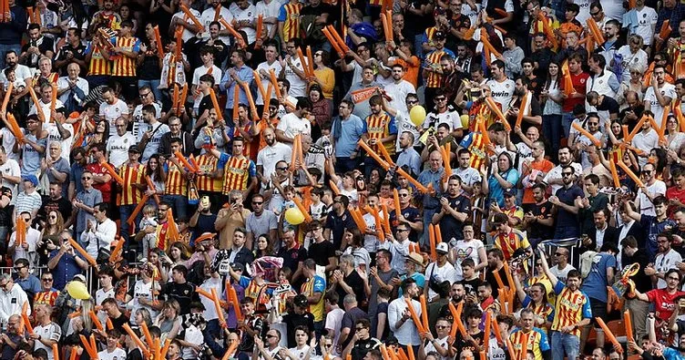 Valencia’ya 5 maç seyircisiz oynama cezası verildi!