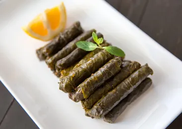 Bu sırla yapılan yaprak sarma dağılmıyor! İşte püf noktası