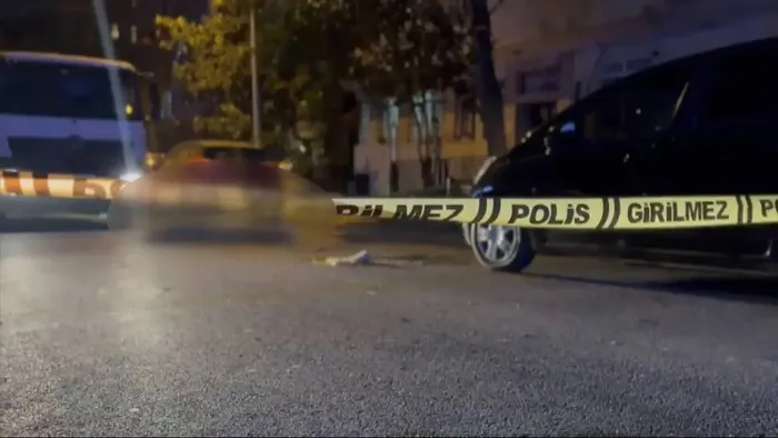 kamyon-soforunden-kan-donduran-savunma-isil-ogretmeni-ezdi-cop-poseti-sandim-dedi-1754801299175.jpeg