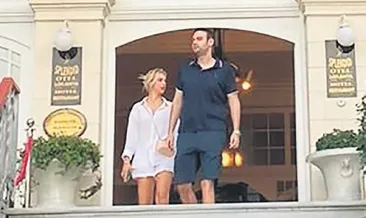 Bir ayrılıp bir barışıyorlar