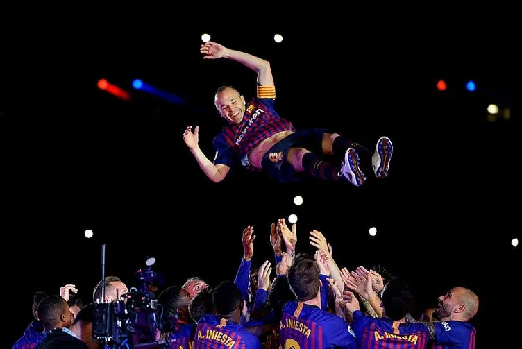 Iniesta, Barcelona’ya veda etti