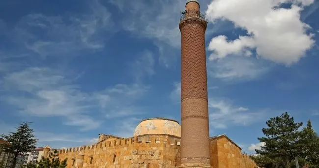 Cacabey Medresesi Nerede? Cacabey Medresesi Hangi Döneme Ait, Özellikleri ve Kuruluş Amacı Nedir?