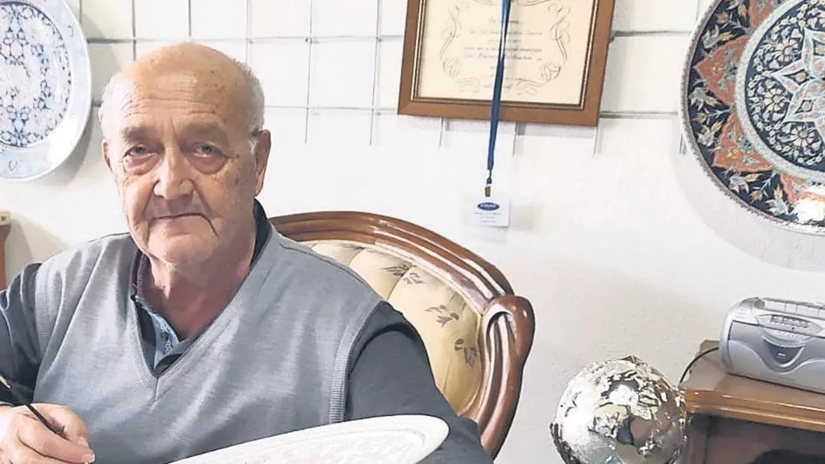 ‘Yaşayan İnsan Hazinesi’ ödüllü çini ustası Üstünkaya vefat etti