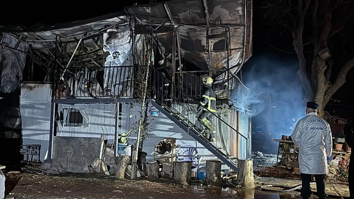 Uşak’ta yangın faciası! Karı koca yanarak can verdi Uşak’ta yangın faciası! Karı koca yanarak can verdi
