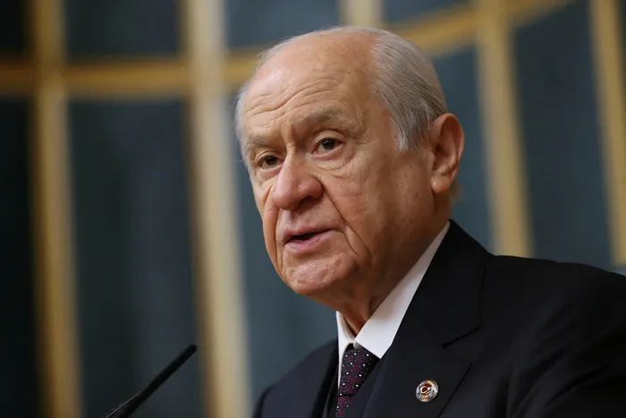 son-dakika-devlet-bahceliden-millet-ittifakina-efendilerinden-bir-aday-isareti-alamadiklari-ortadadir-1639576763894.jpg SON DAKİKA: Devlet Bahçeli'den Millet İttifakı'na: Efendilerinden bir aday işareti alamadıkları ortadadır