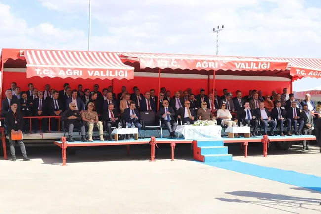 bakan-kirisci-agriya-son-20-yilda-73-milyar-liralik-tarimsal-destek-ve-yatirim-yaptik-1663593080103.jpg