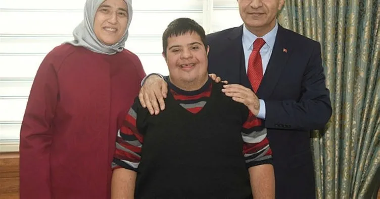 Vali Mahmut Demirtaş, engelli ve aileleri ile bir araya geldi