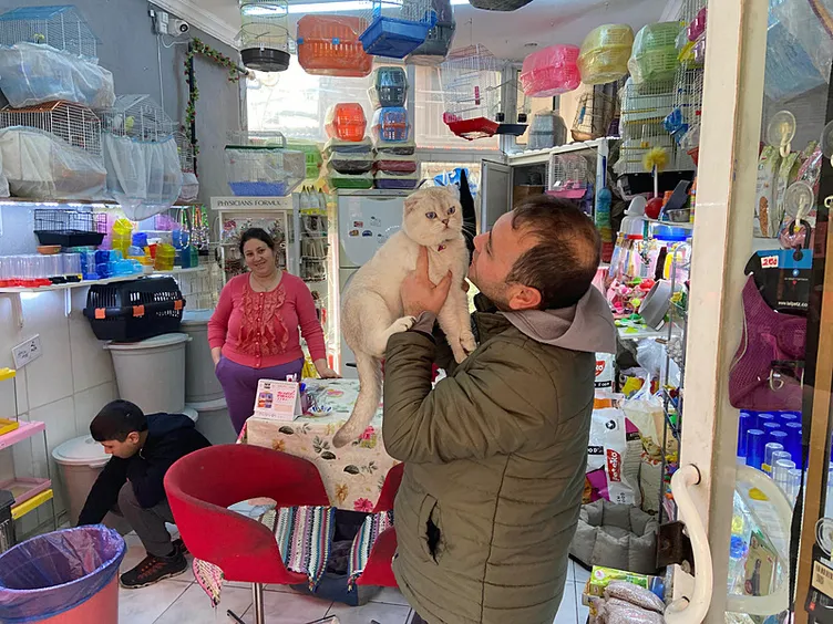 İzmir’de yok artık dedirten olay: Petshoptan öyle bir şey çaldı ki...