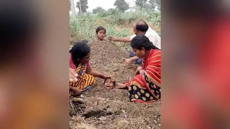 Dünyadan son dakika haberi... Ülke şokta: Engelli çocukları toprağa gömdüler