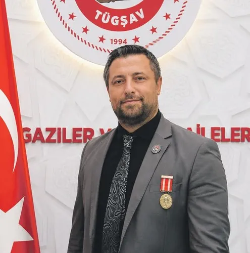bizi-ayakta-tutan-vatan-aski-1789758790470.jpeg