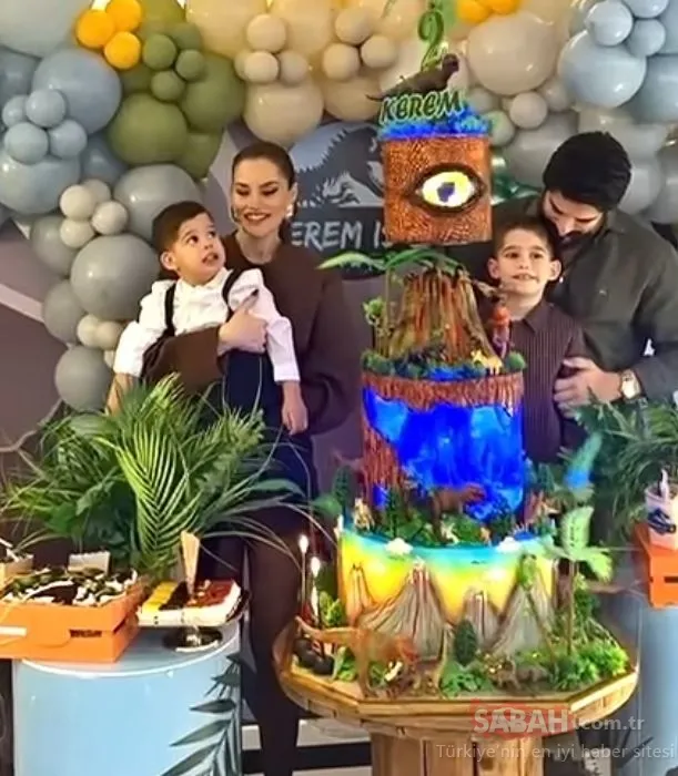 Kerem’in doğum günü pastasıyla gündemdelerdi! Fahriye Evcen ve Burak Özçivit’ten oğulları Kerem ve Karan’la kar pozu!