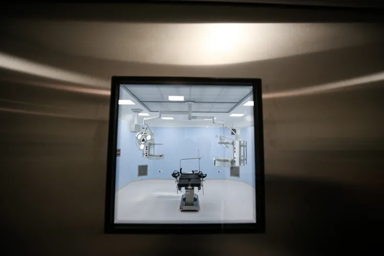 Yeşilköy Prof. Dr. Murat Dilmener ve Hadımköy Doktor İsmail Niyazi Kurtulmuş salgın hastaneleri hizmete giriyor