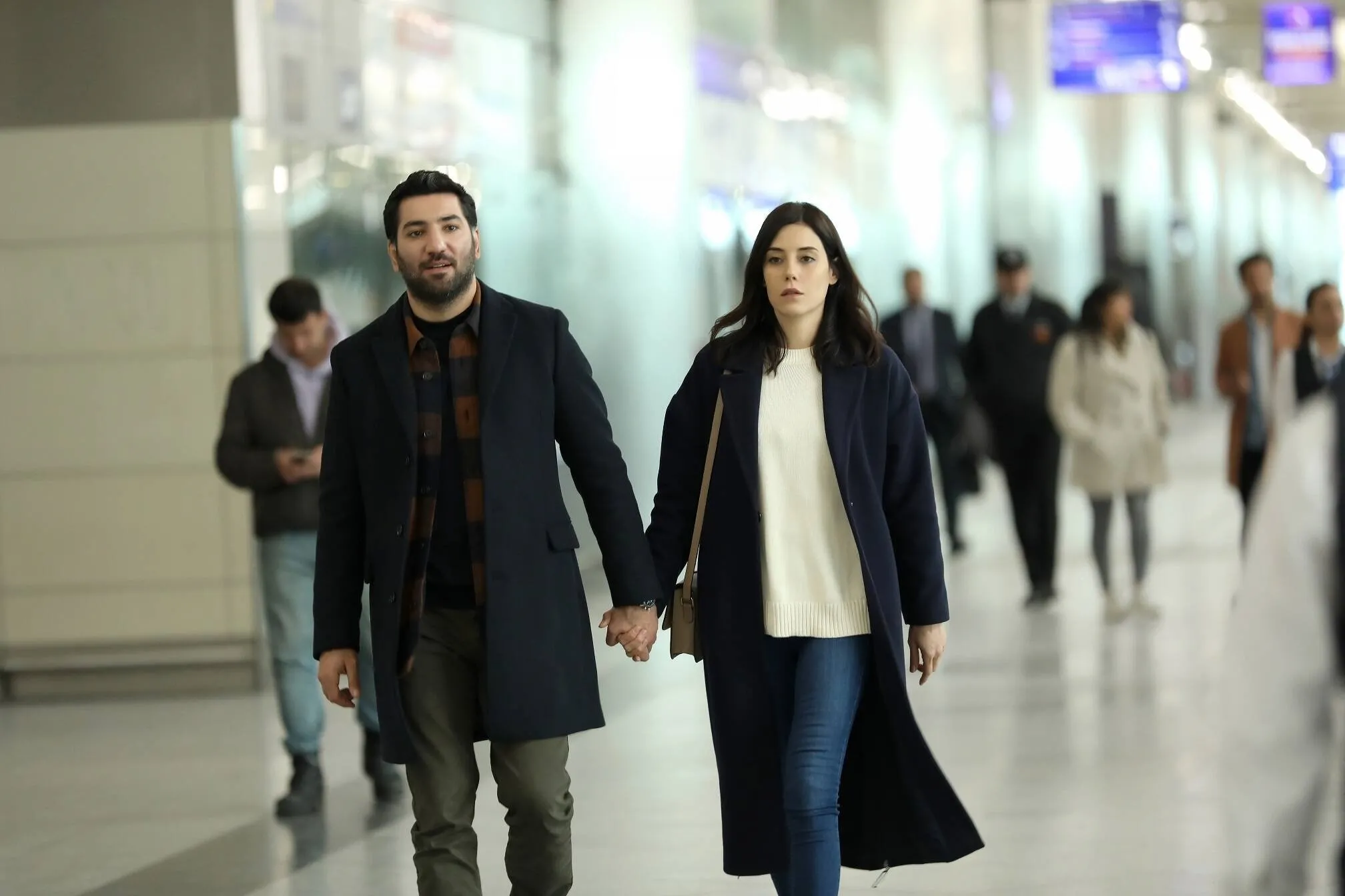Sadakatsiz / Unfaithful - Episode 1 English Preview - YouTube