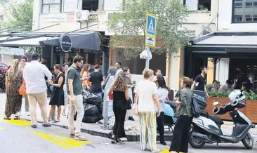 Ege beşik gibi sallandı