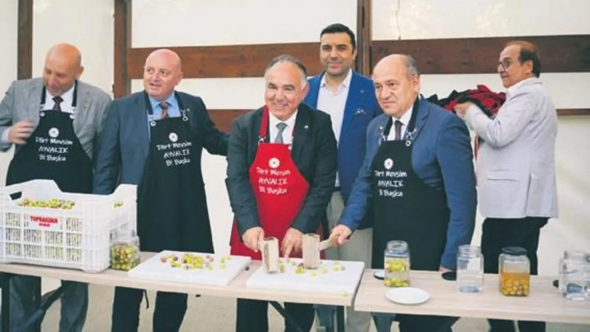 Zeytinyağı üretimi bu yıl rekora koşuyor Zeytinyağı üretimi bu yıl rekora koşuyor