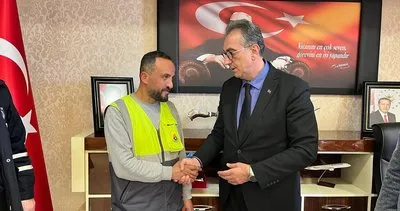 Belediye başkanı, temizlik görevlisini ödüllendirdi: