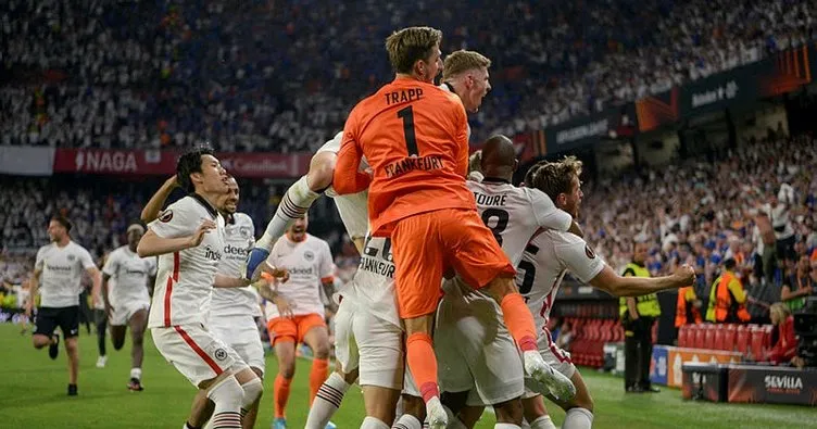 UEFA Avrupa Ligi’nde şampiyonu penaltılar belirledi! Frankfurt, Rangers’ı penaltılarda devirdi...