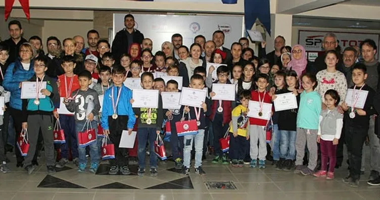 Trabzon’daki santarnaç turnuvasına 12 ilden 400’ün üzerinde kişi katıldı